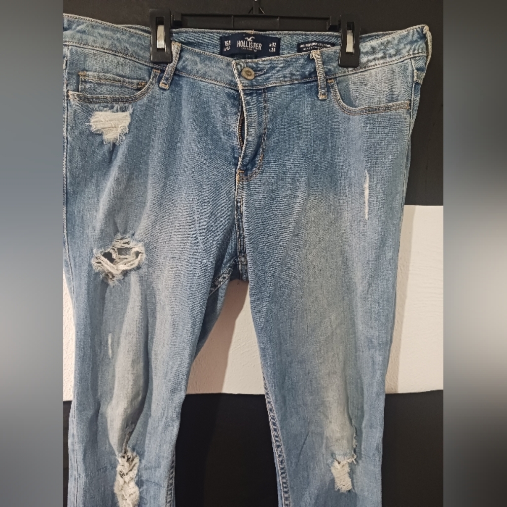 Hollister Women Mide Rise Crop Super Skinny Ripped Jeans - Picture 2 of 8
